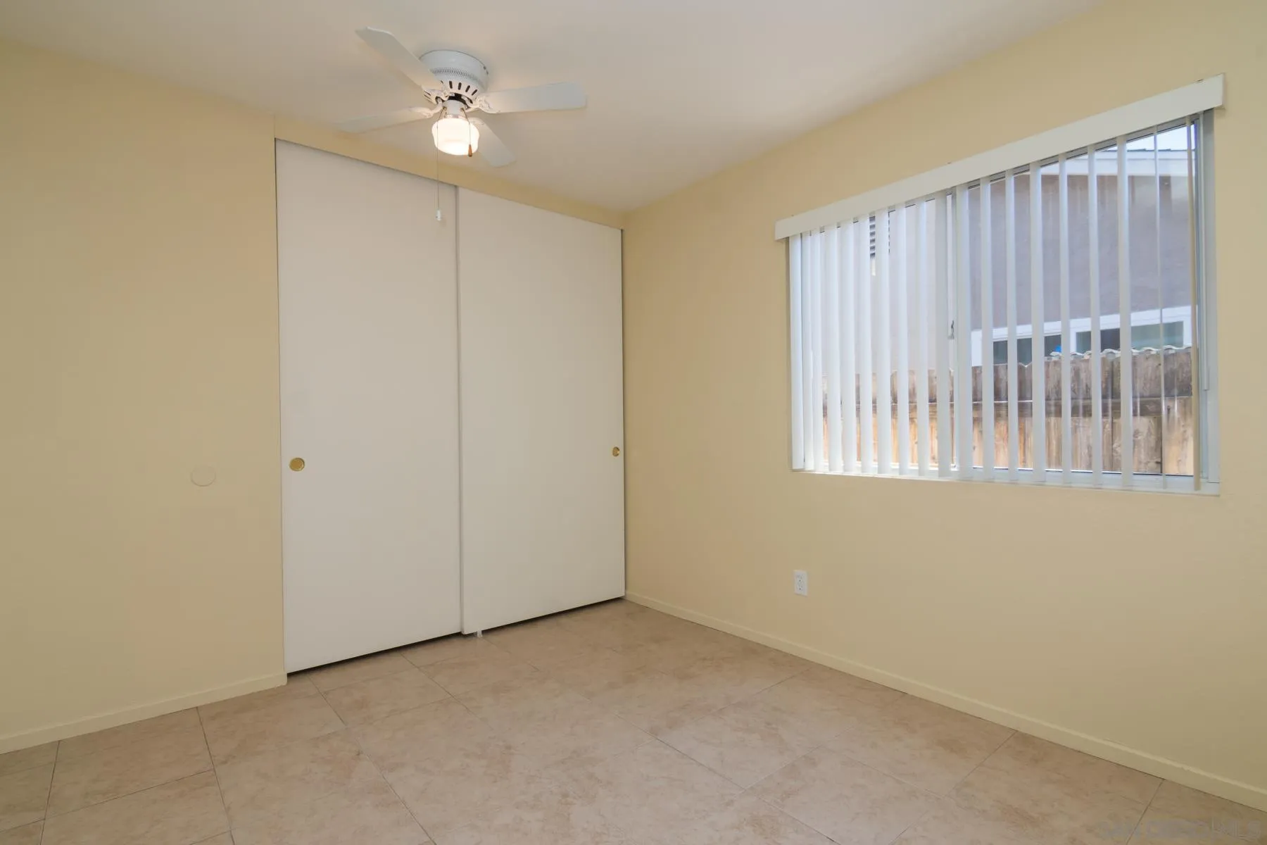 10939 Avenida Del Gato