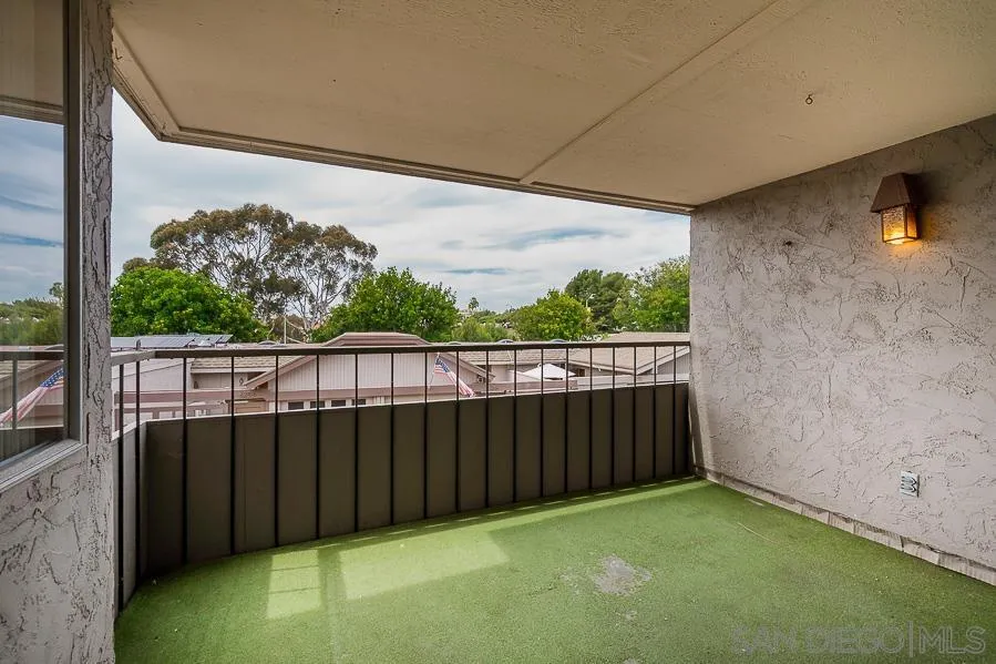 6269 Caminito Salado