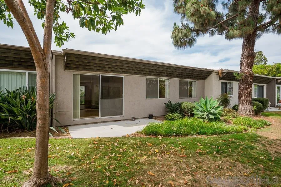 6269 Caminito Salado