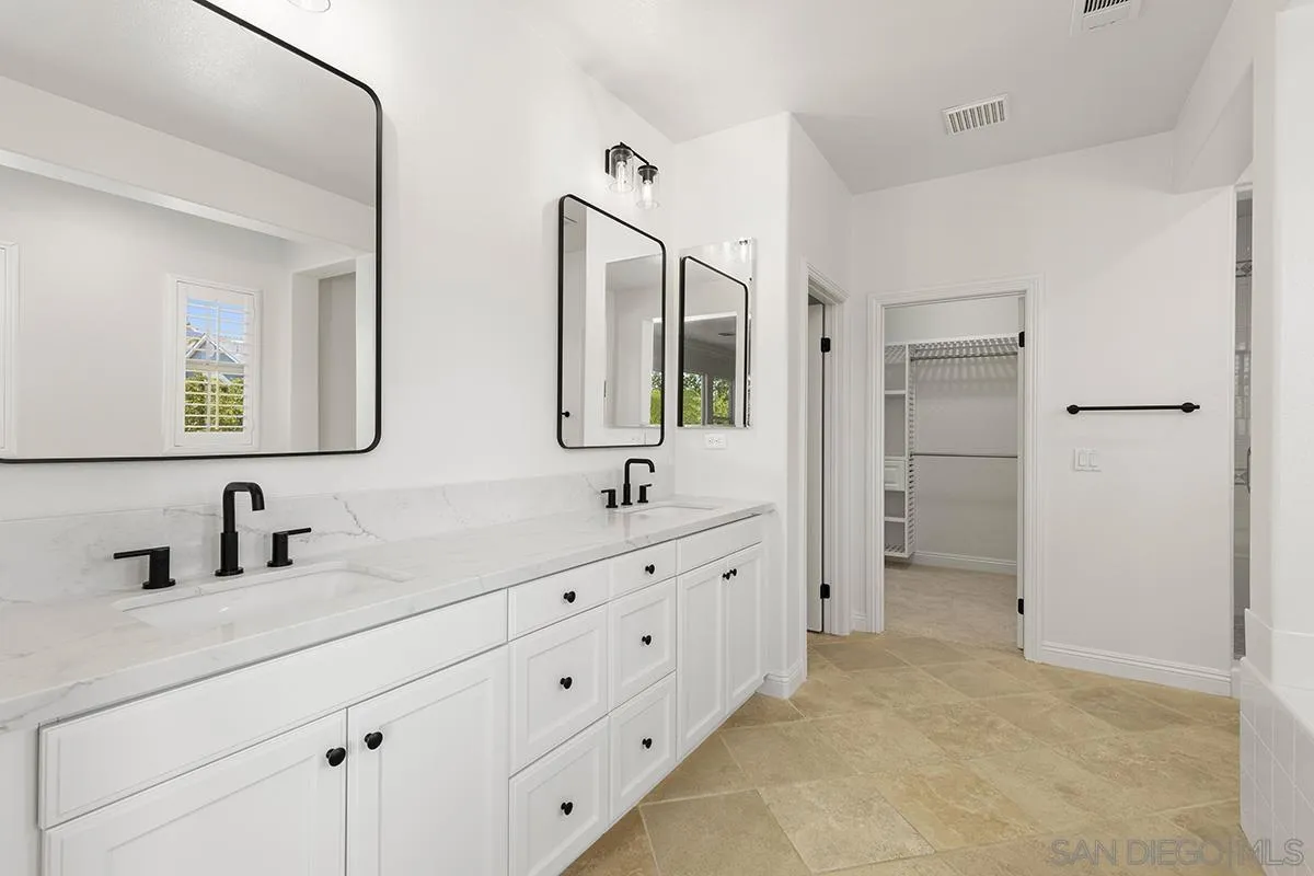 6338 Huntington Dr