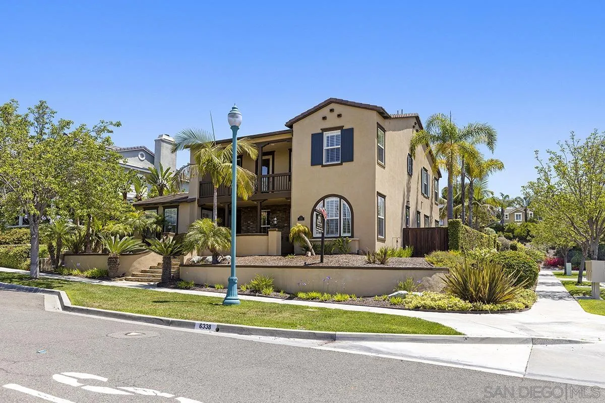 6338 Huntington Dr