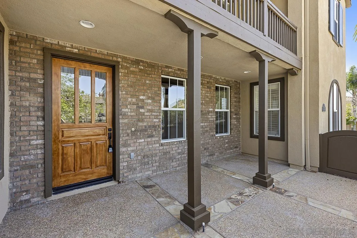 6338 Huntington Dr