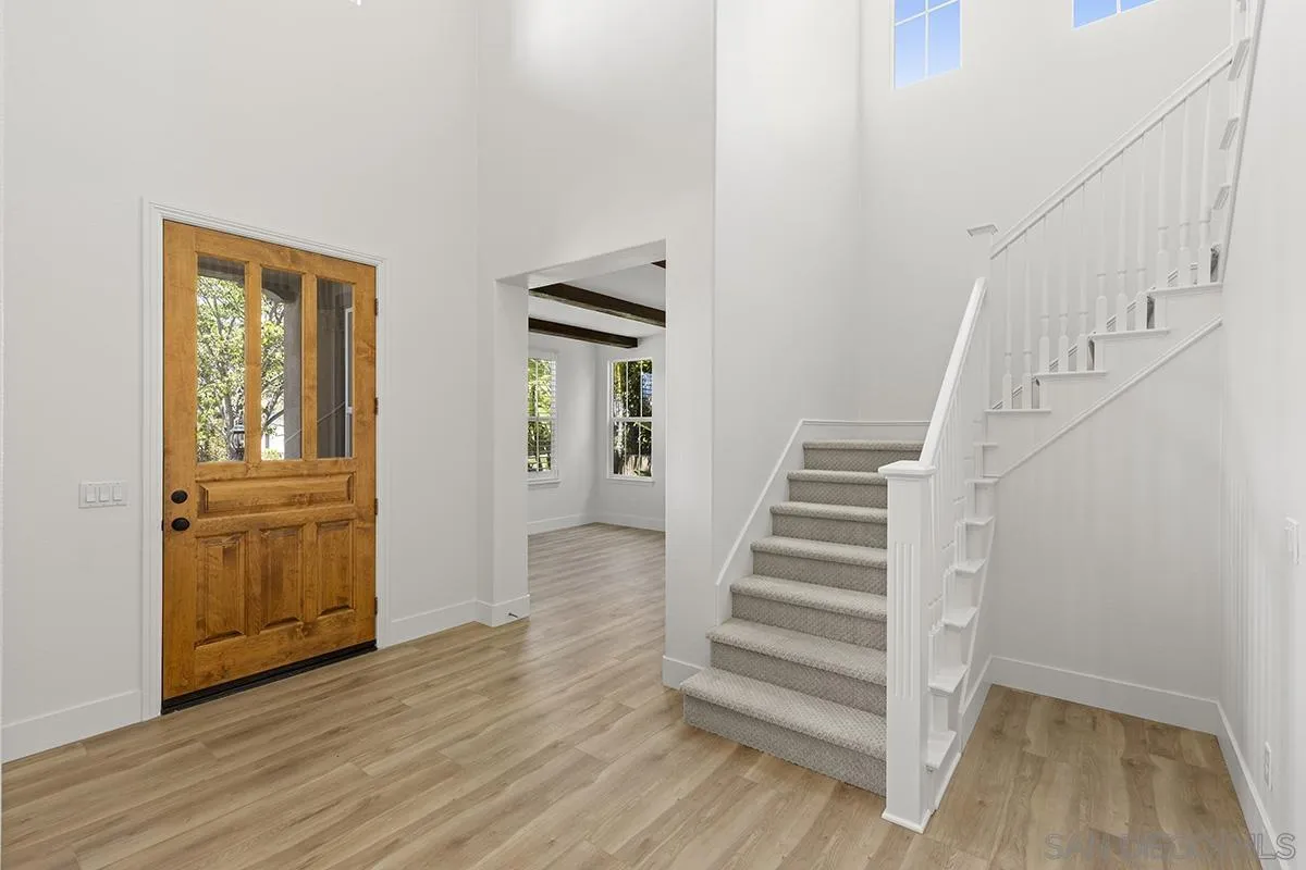 6338 Huntington Dr