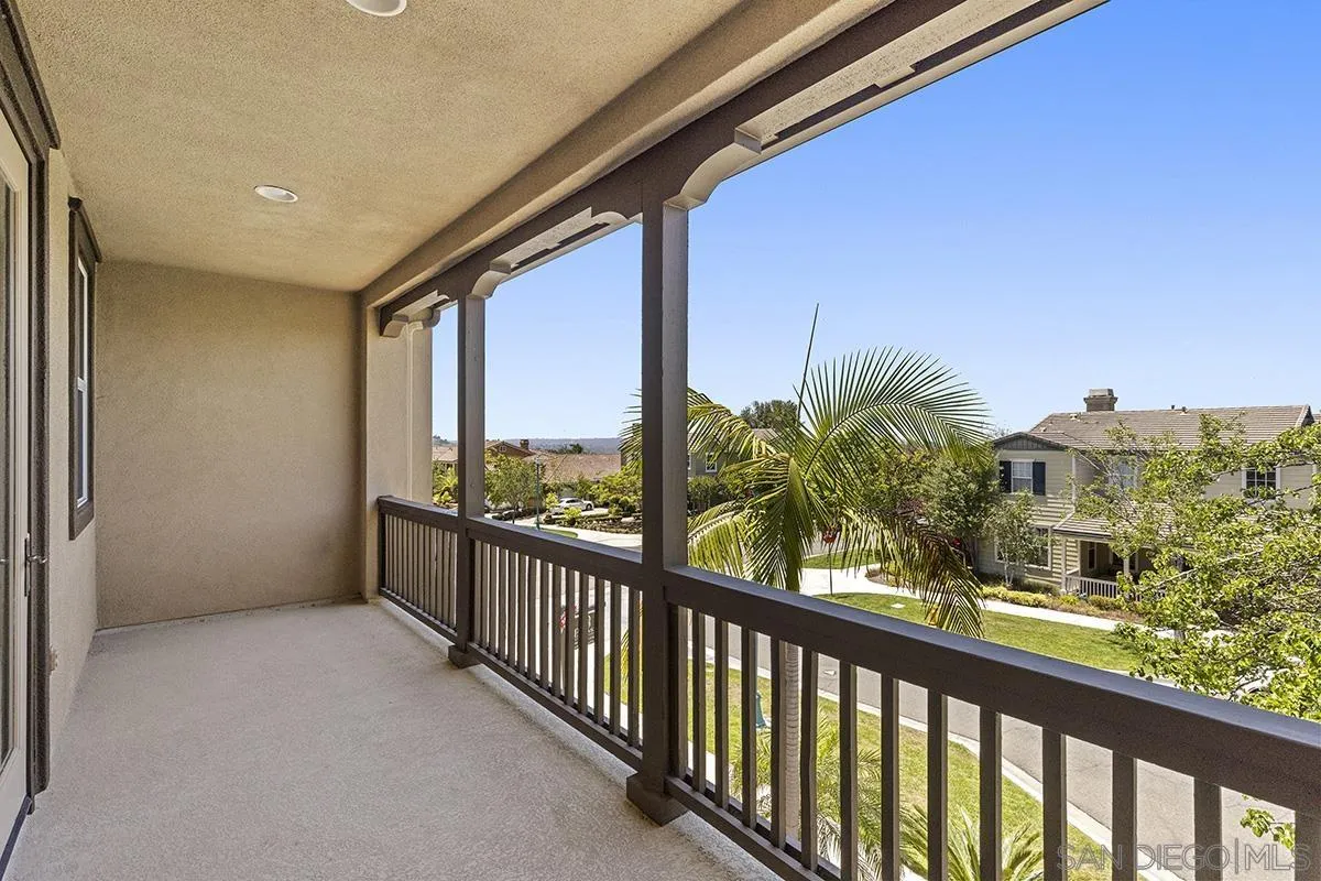 6338 Huntington Dr