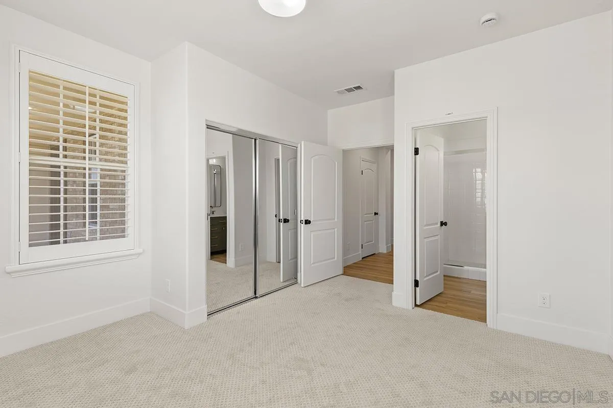 6338 Huntington Dr