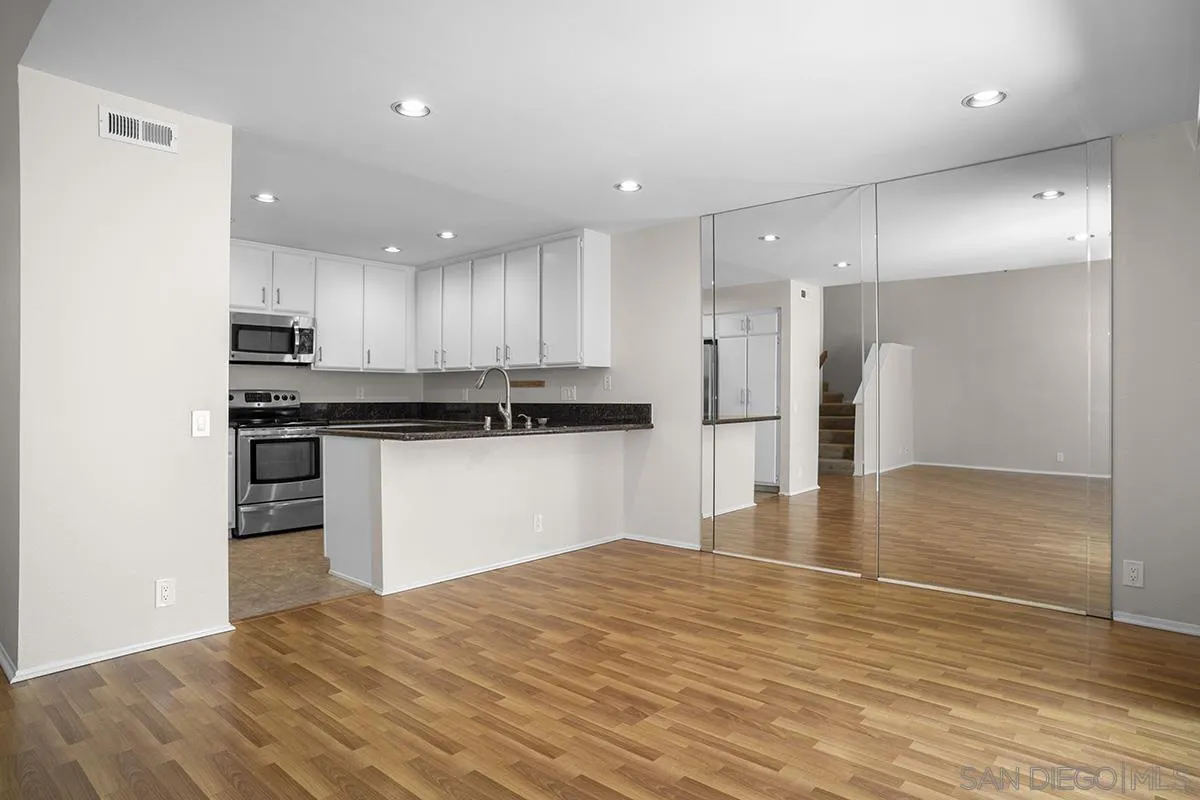 4235 Porte De Palmas Unit 181