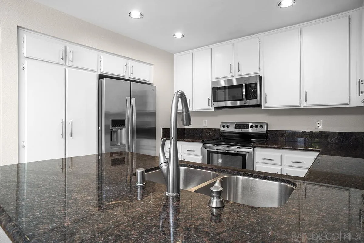 4235 Porte De Palmas Unit 181