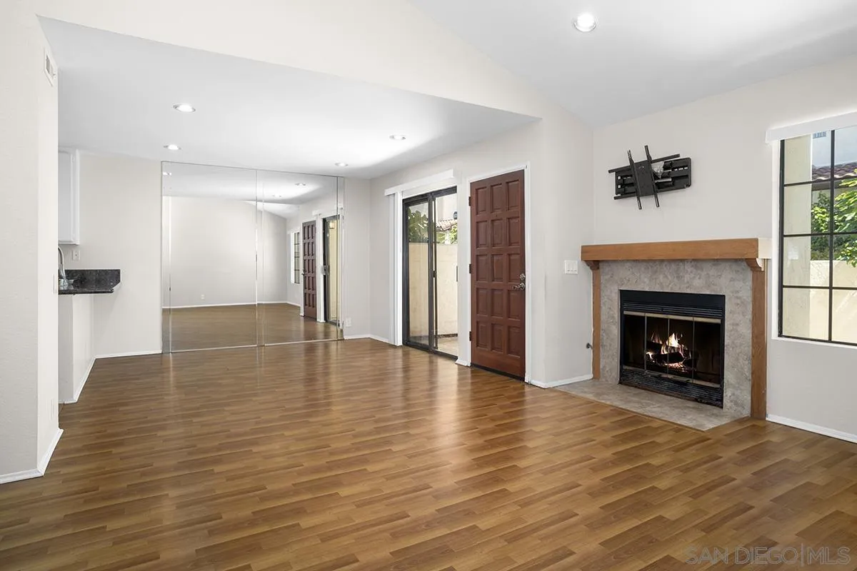 4235 Porte De Palmas Unit 181