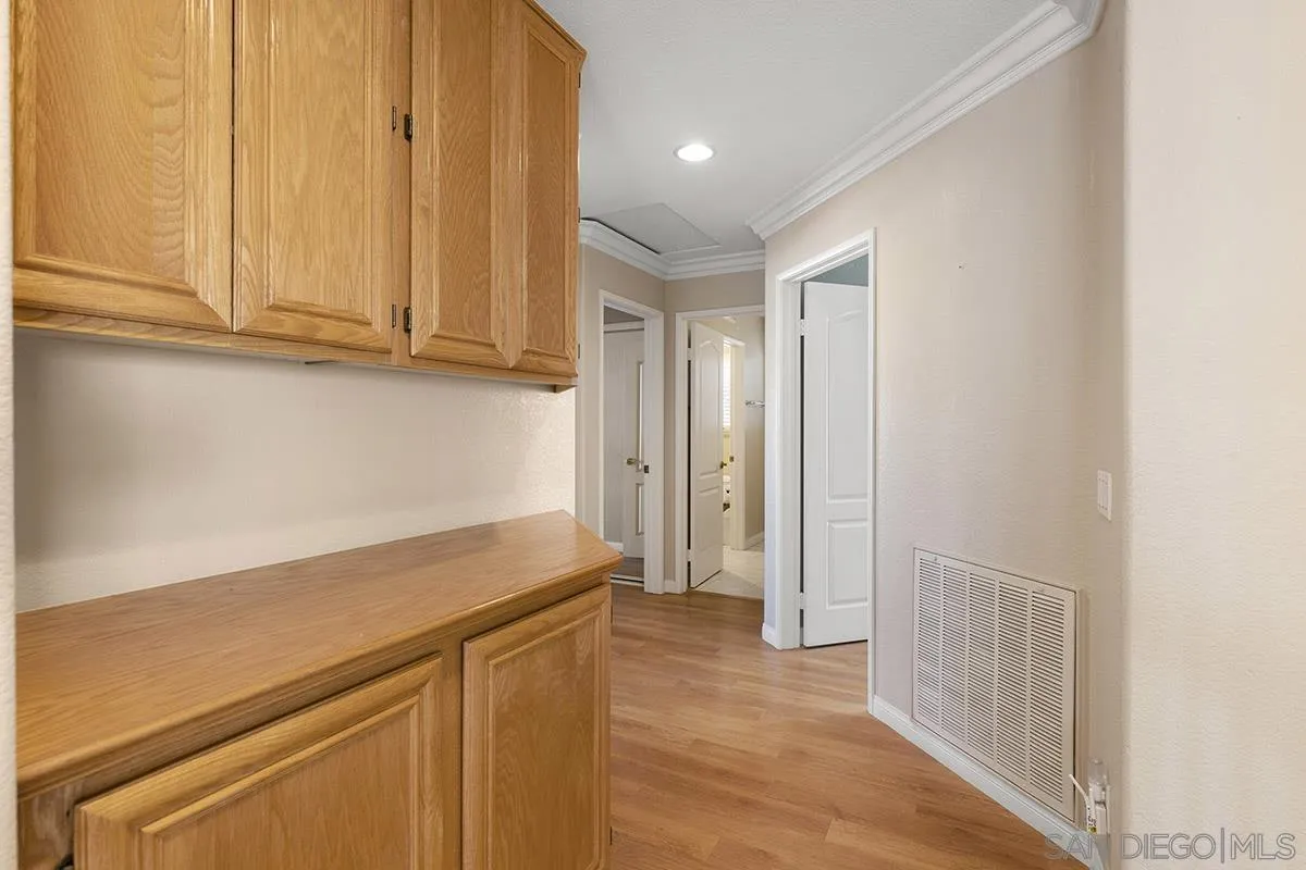 8205 Thimble Ct