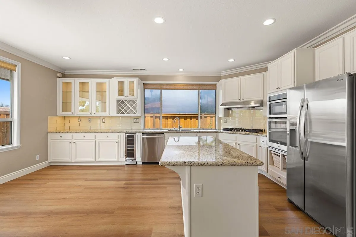 8205 Thimble Ct