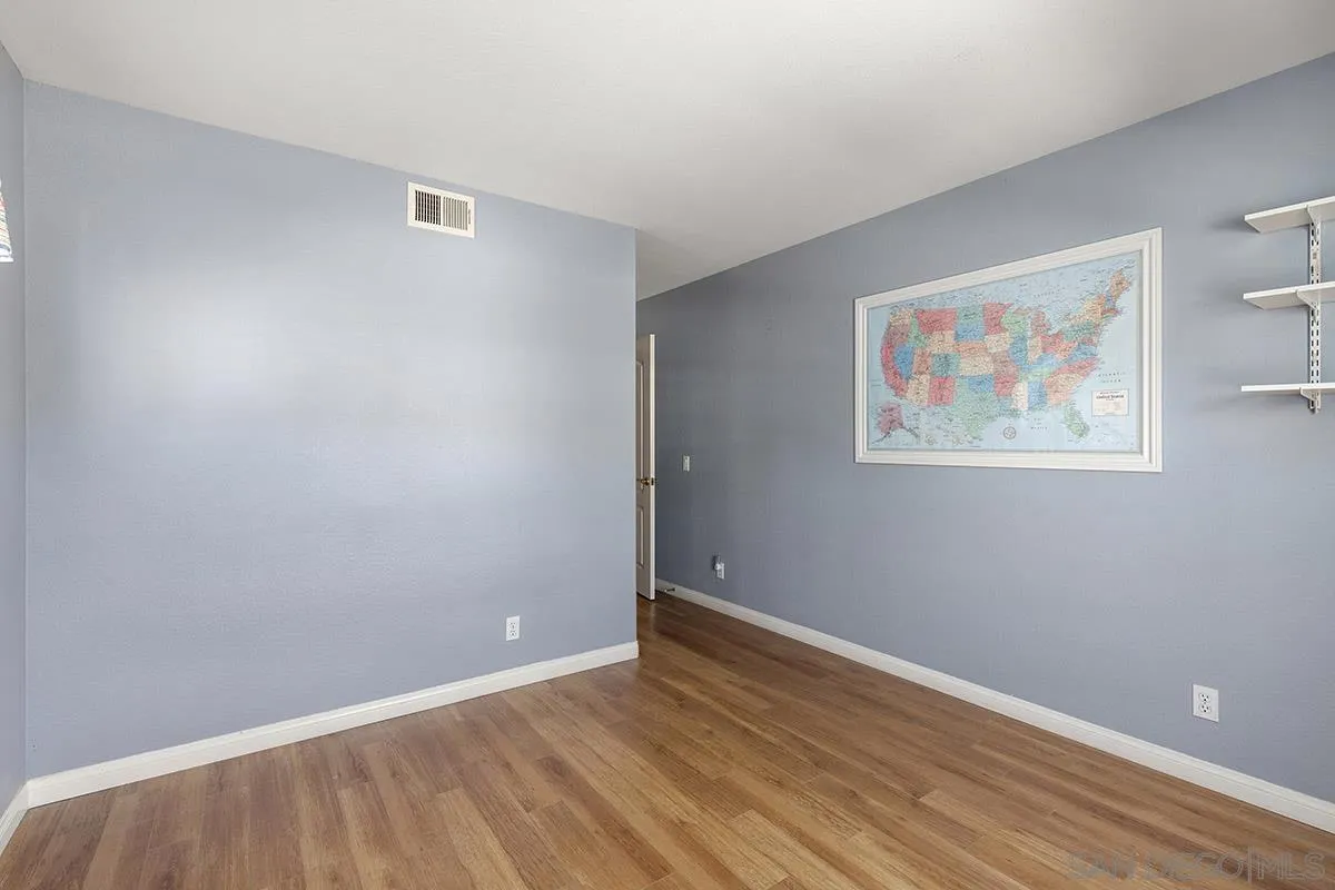 8205 Thimble Ct