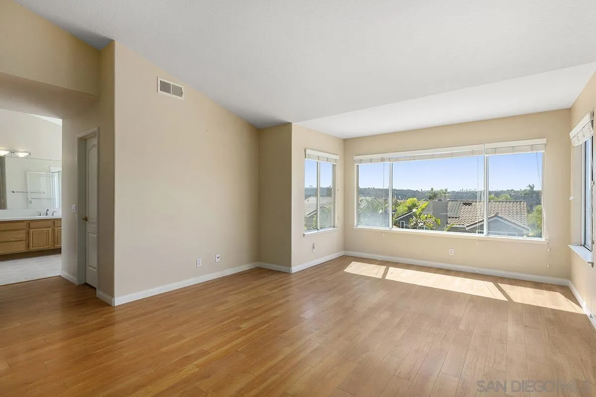 8205 Thimble Ct