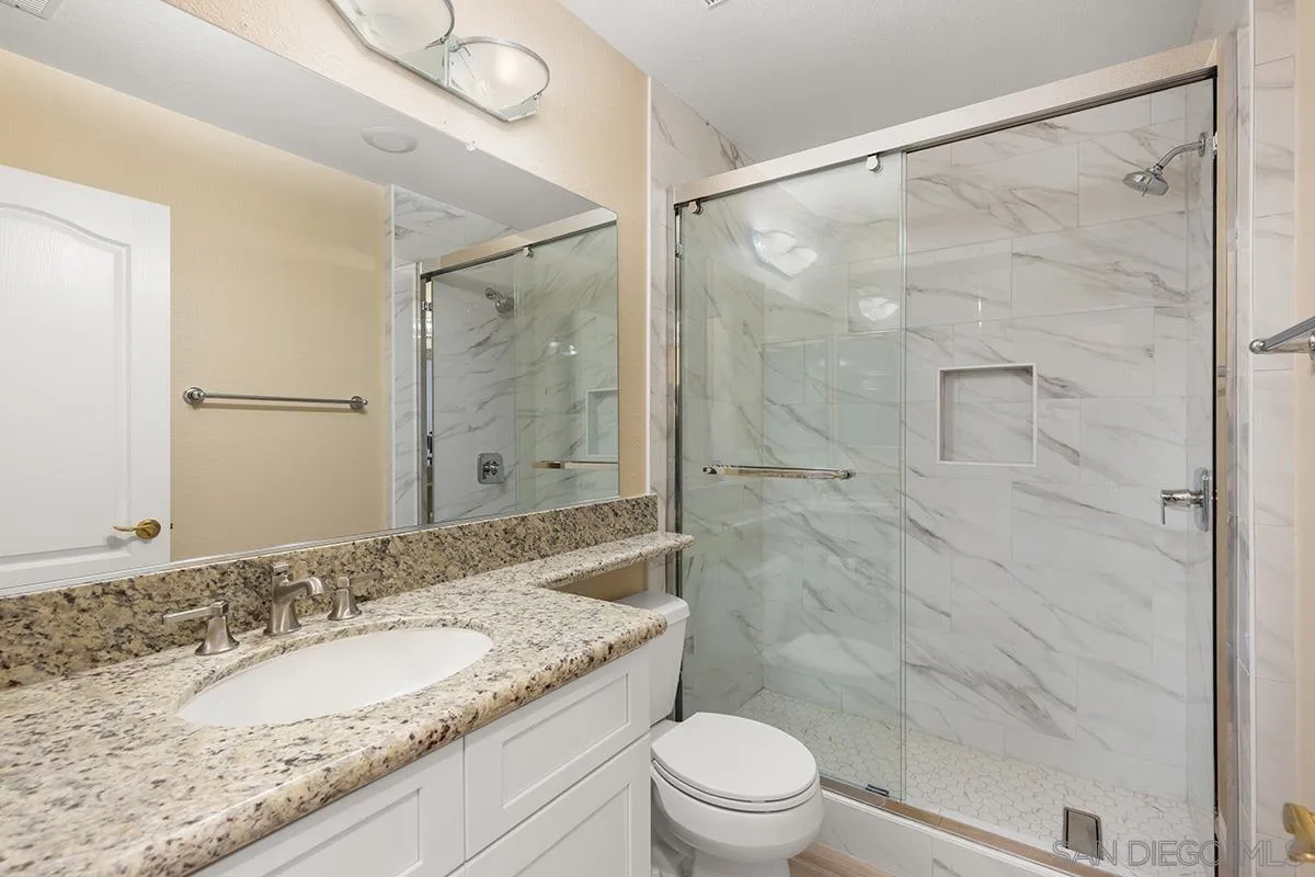 8205 Thimble Ct