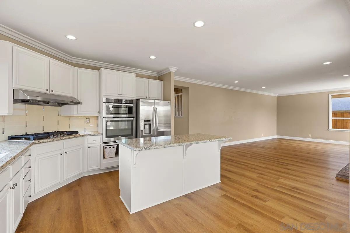 8205 Thimble Ct