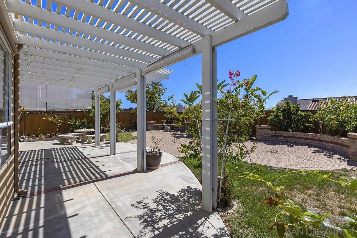 8205 Thimble Ct