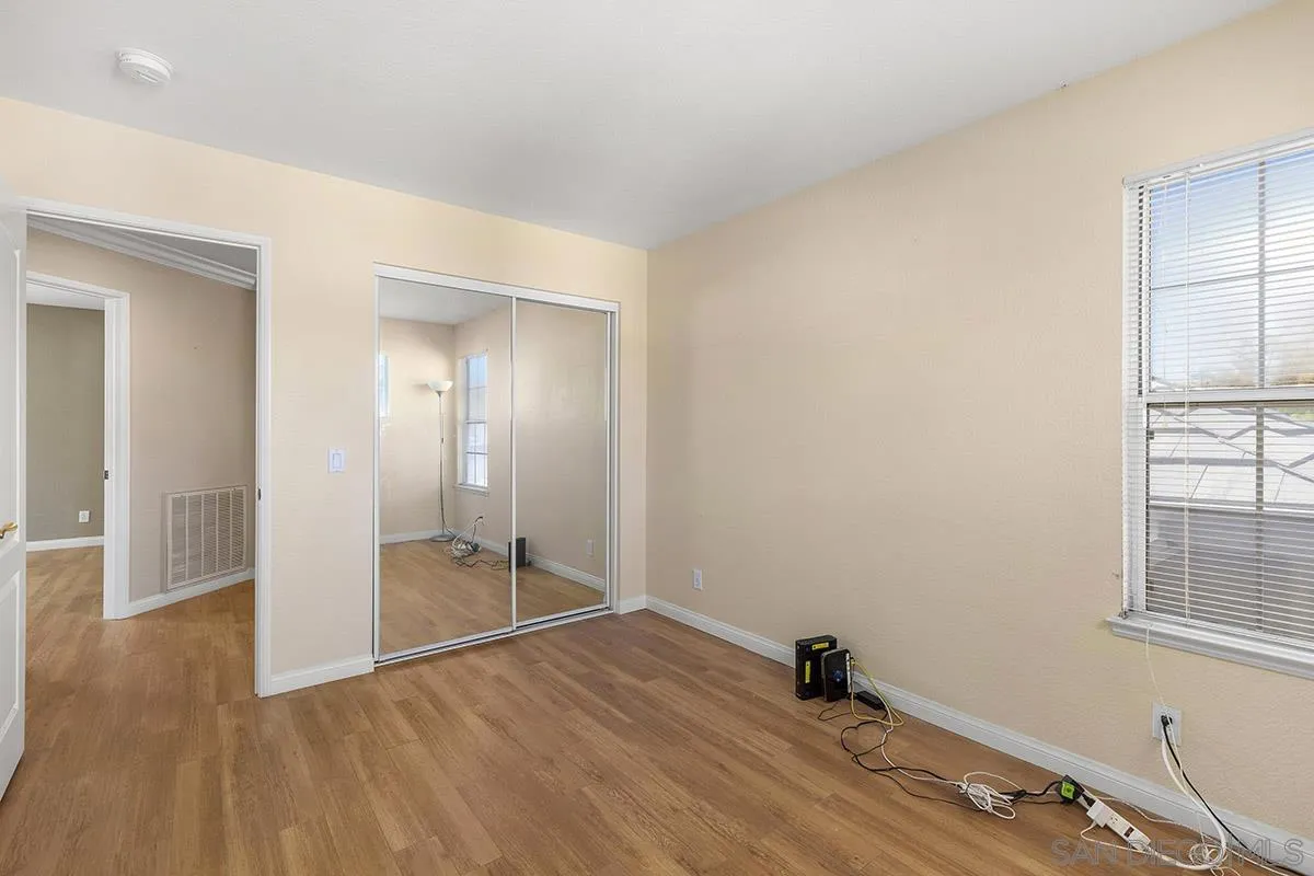 8205 Thimble Ct