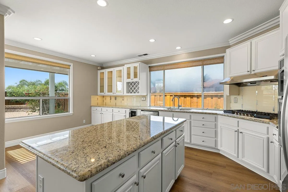 8205 Thimble Ct