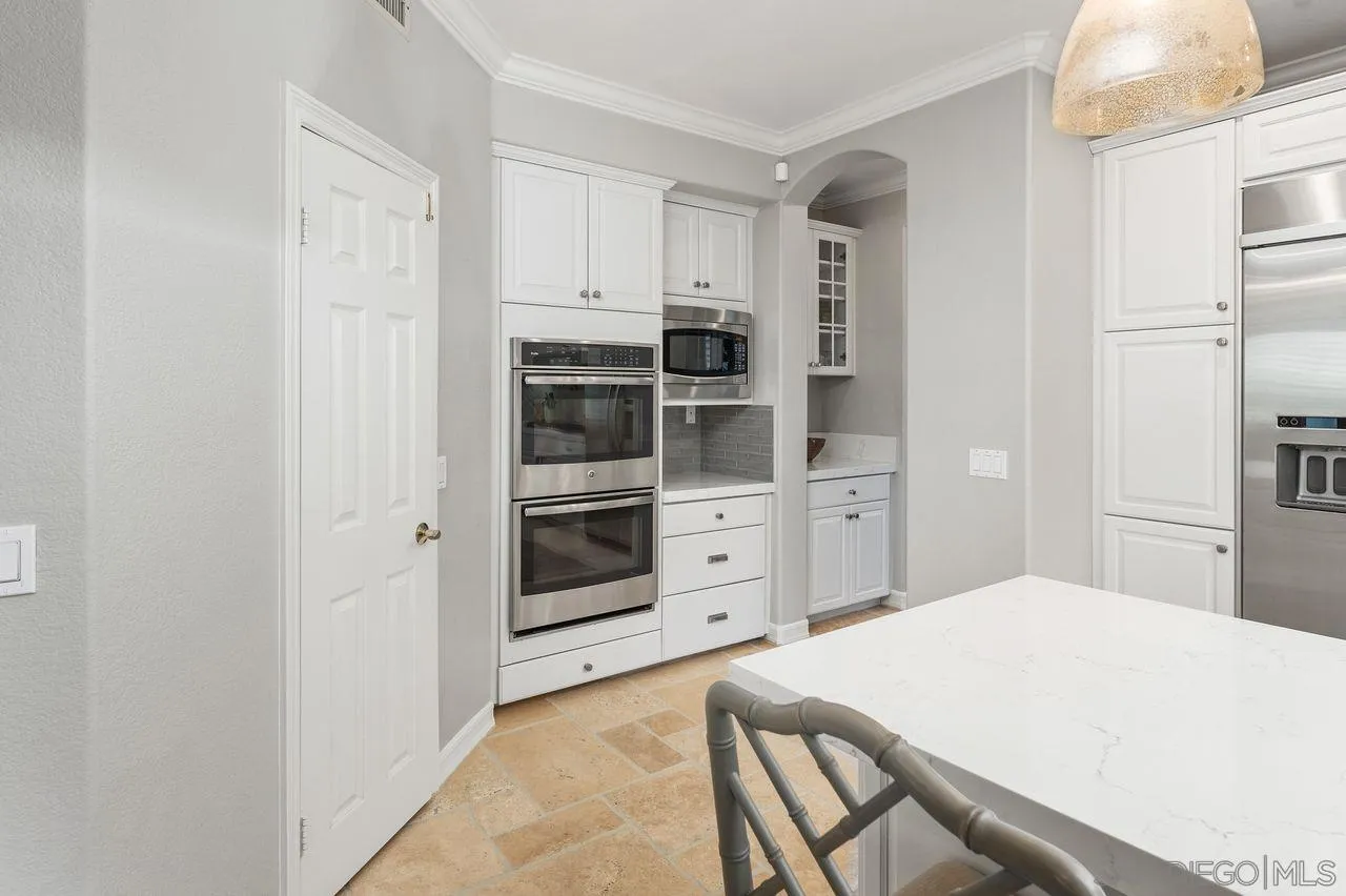 12113 Travertine Ct