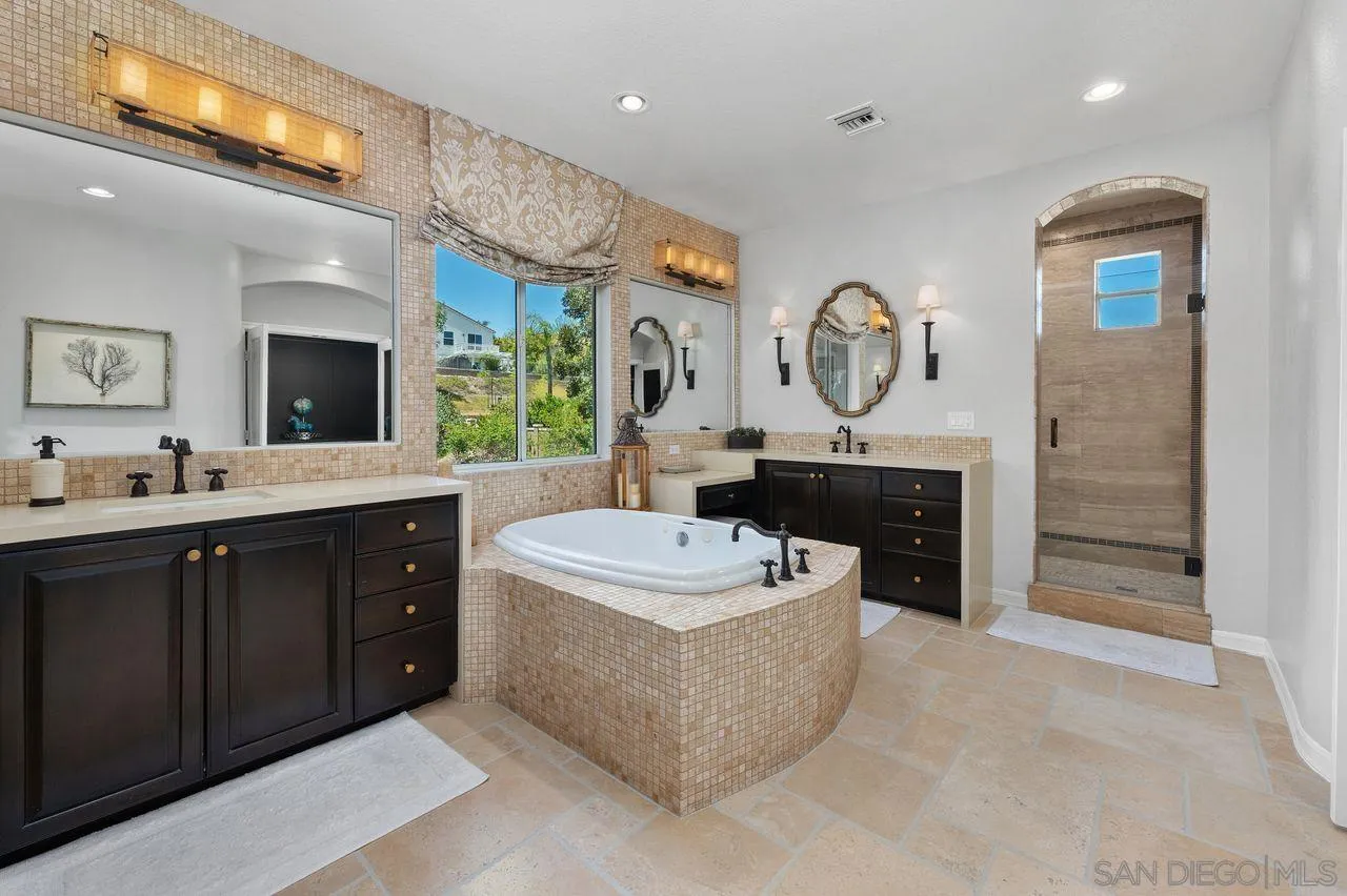 12113 Travertine Ct