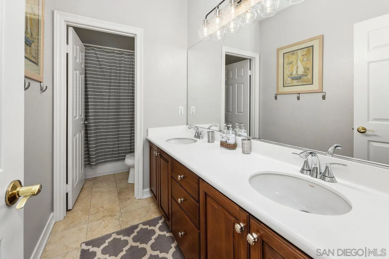 12113 Travertine Ct