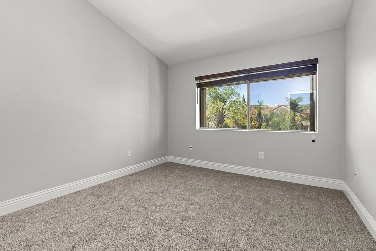 3957 Nobel Dr Unit 208