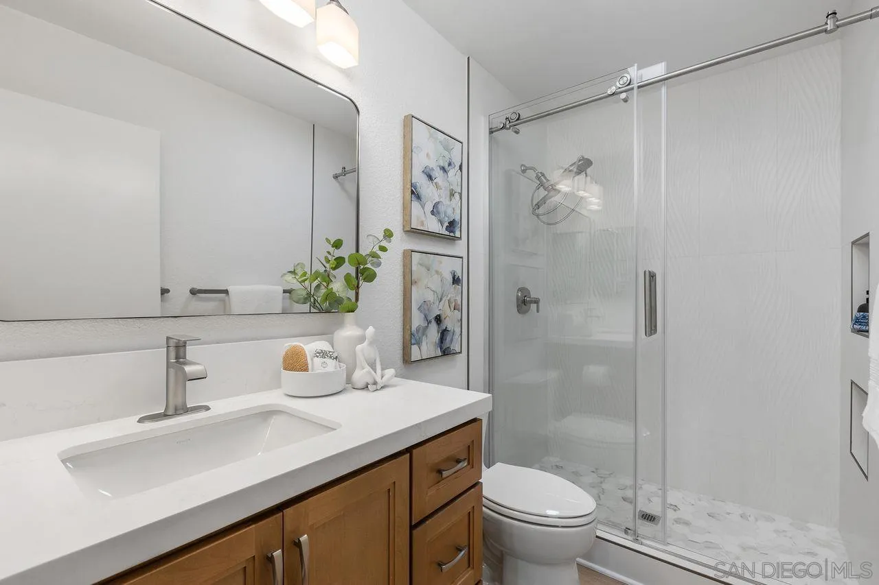 10539 Caminito Glenellen