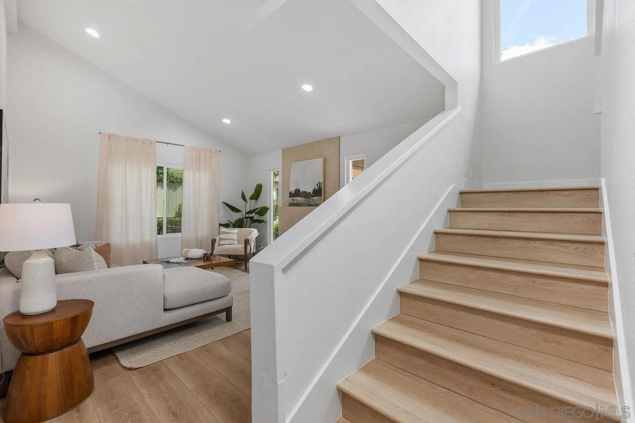 10539 Caminito Glenellen