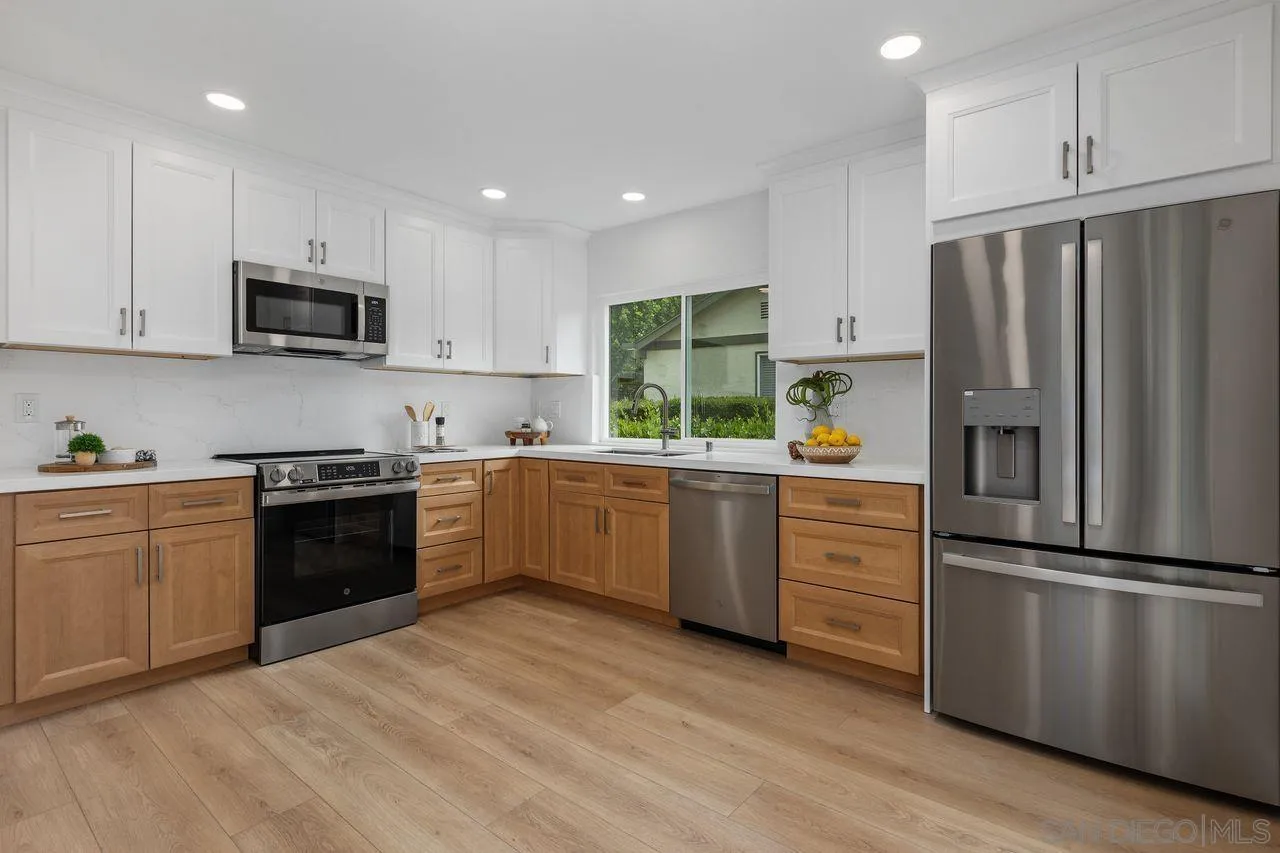 10539 Caminito Glenellen
