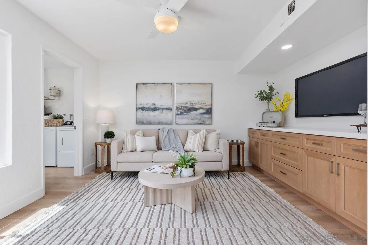 10539 Caminito Glenellen