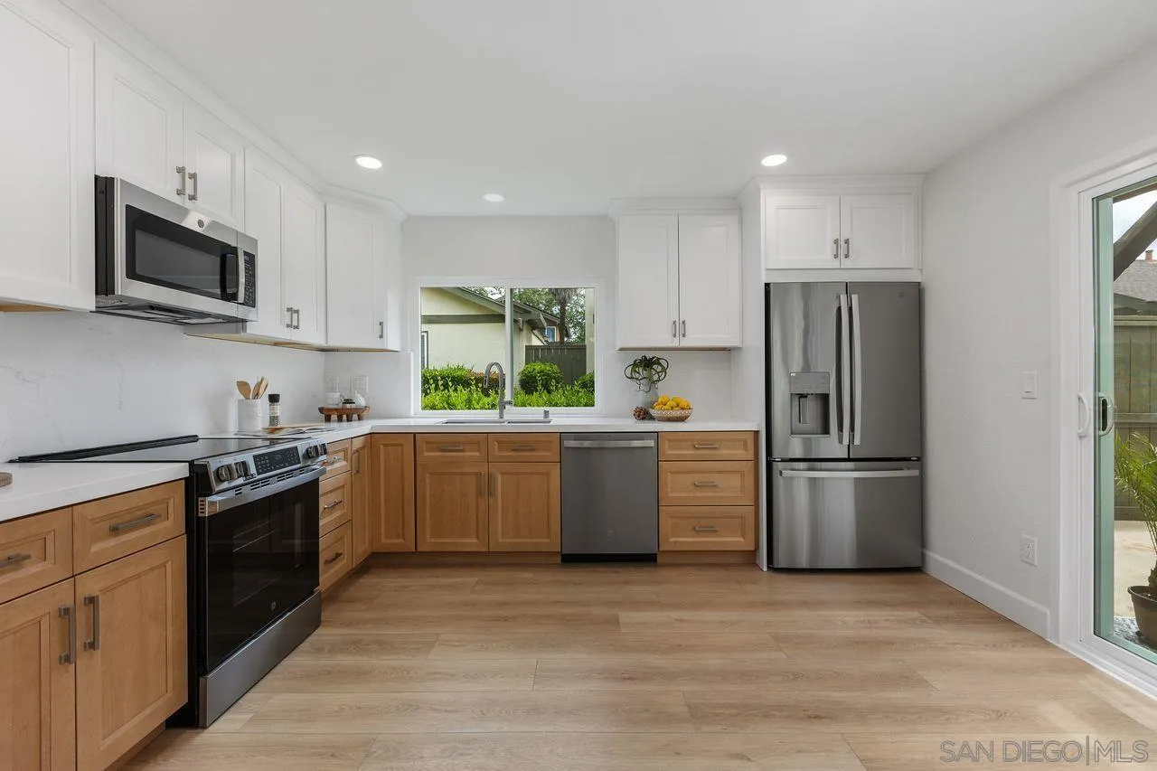 10539 Caminito Glenellen