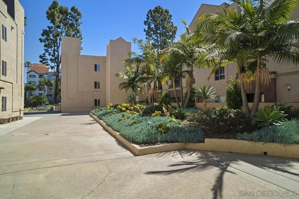 3440 Lebon Dr Unit 4110