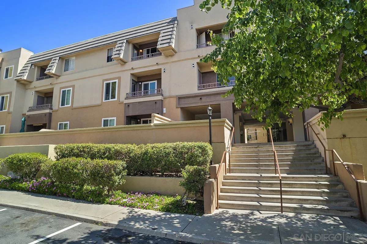 3440 Lebon Dr Unit 4110