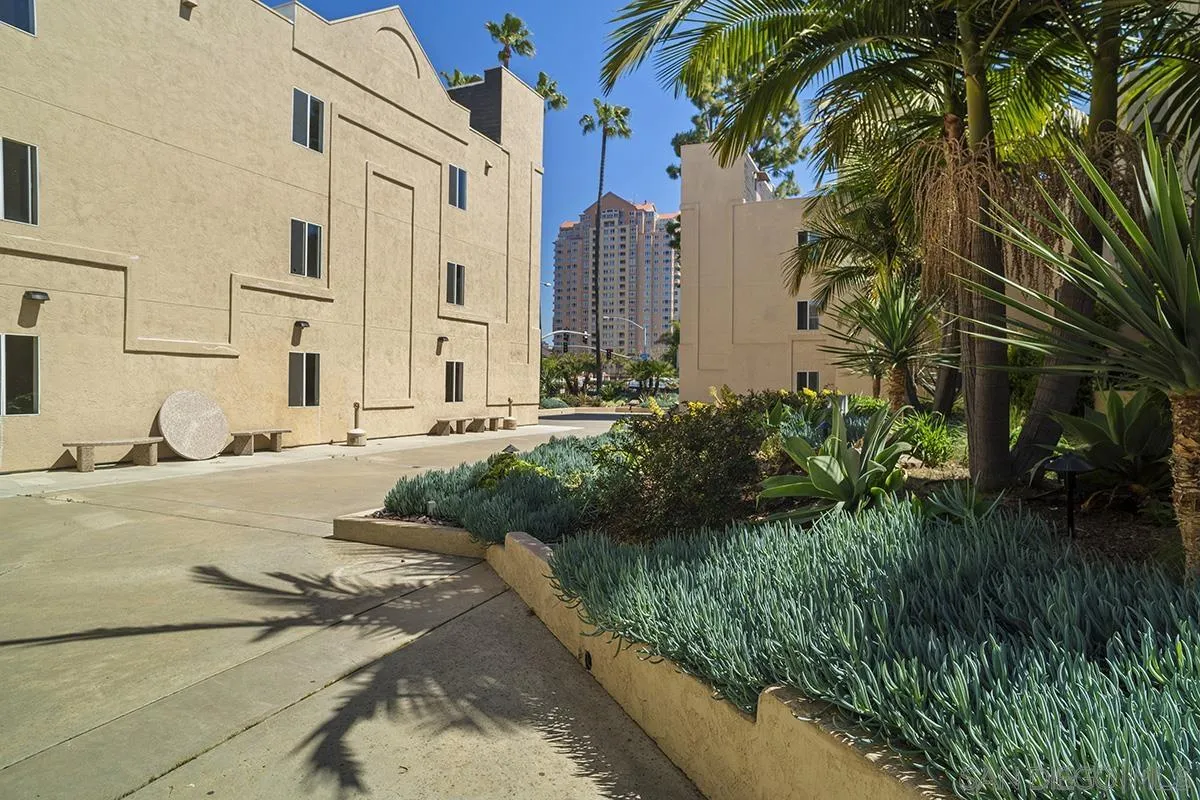 3440 Lebon Dr Unit 4110