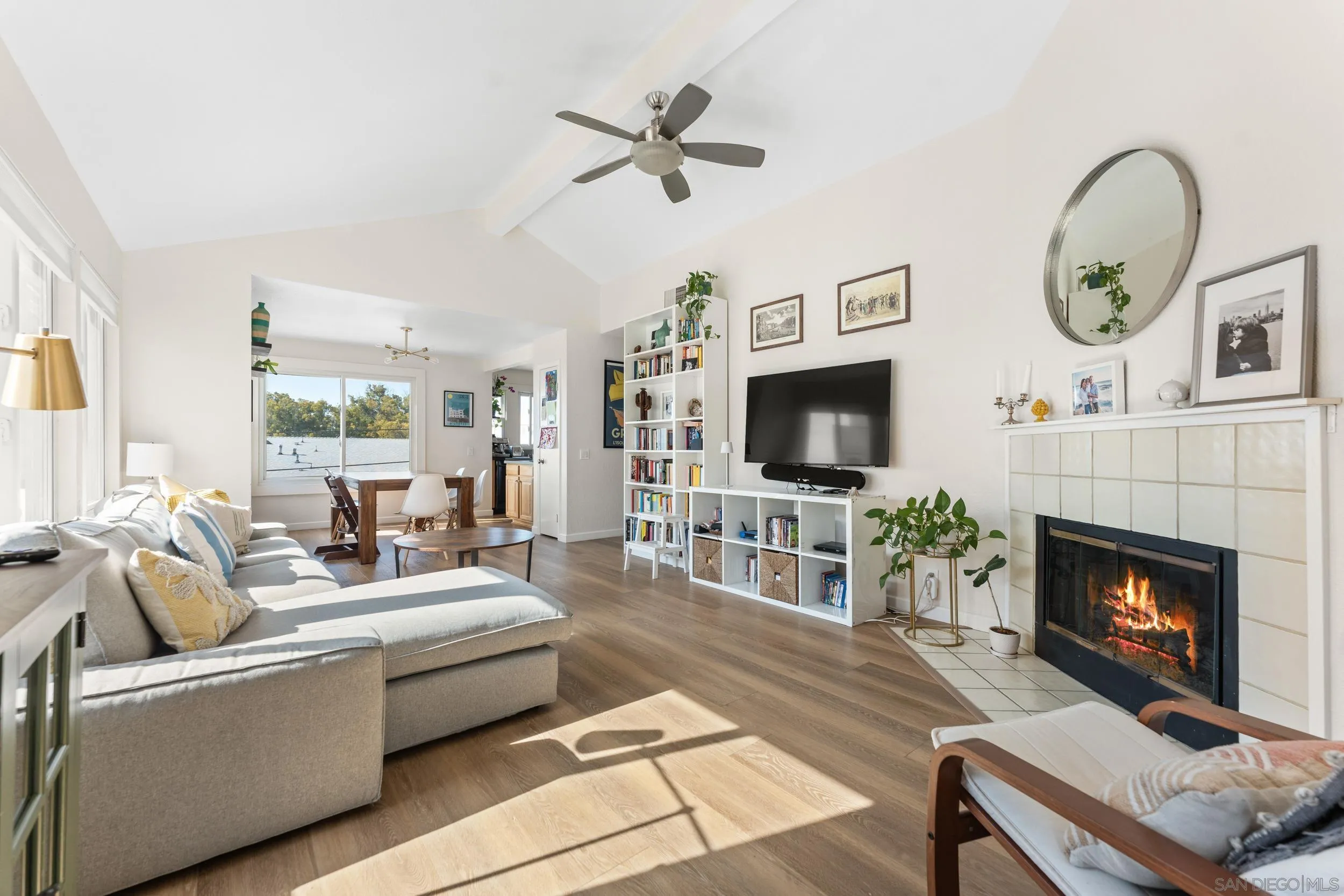 1957 Diamond St.