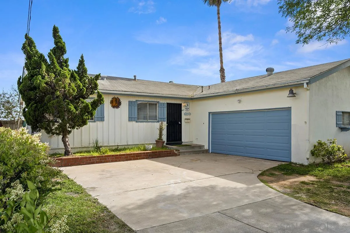 3641 Martha St