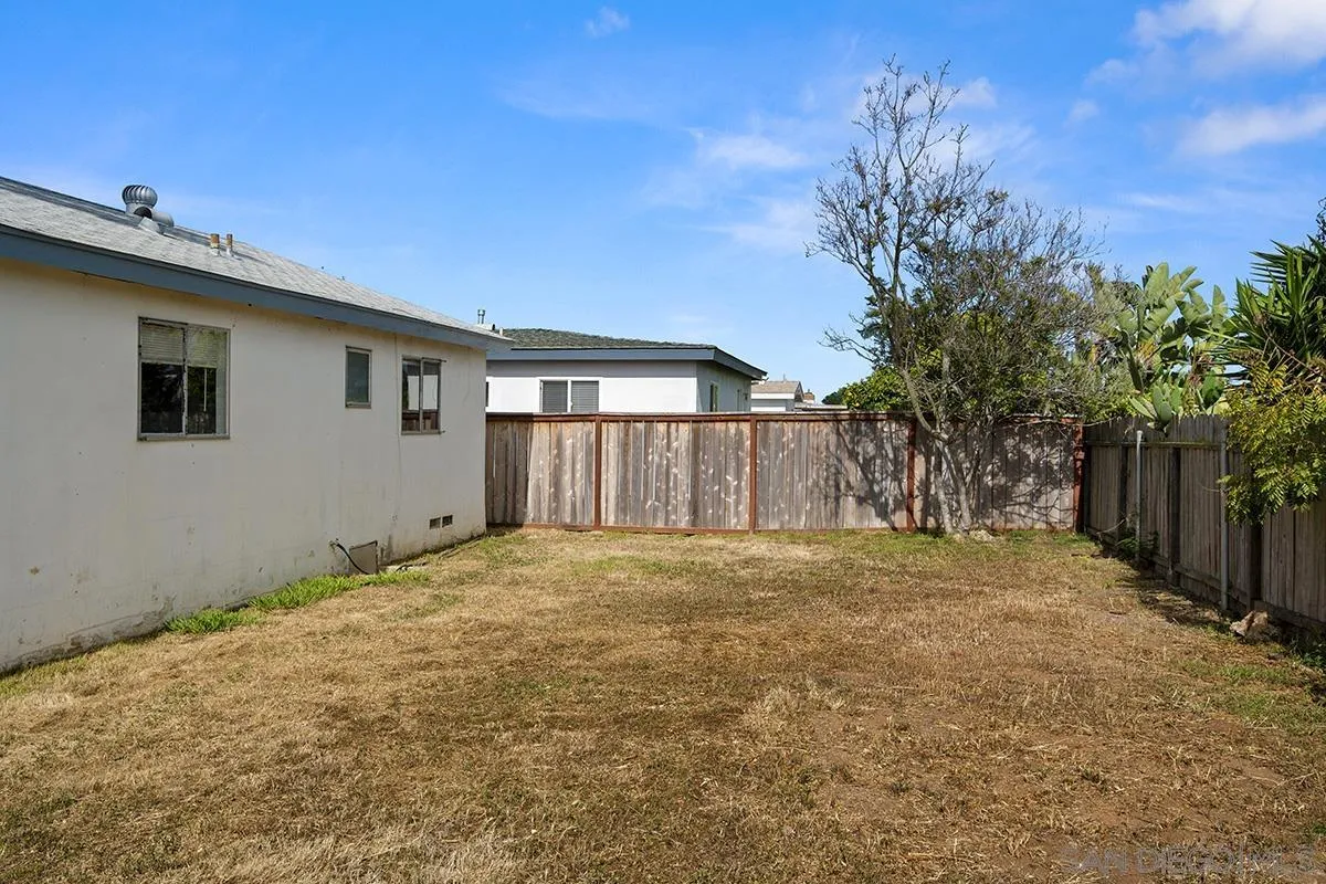 3641 Martha St