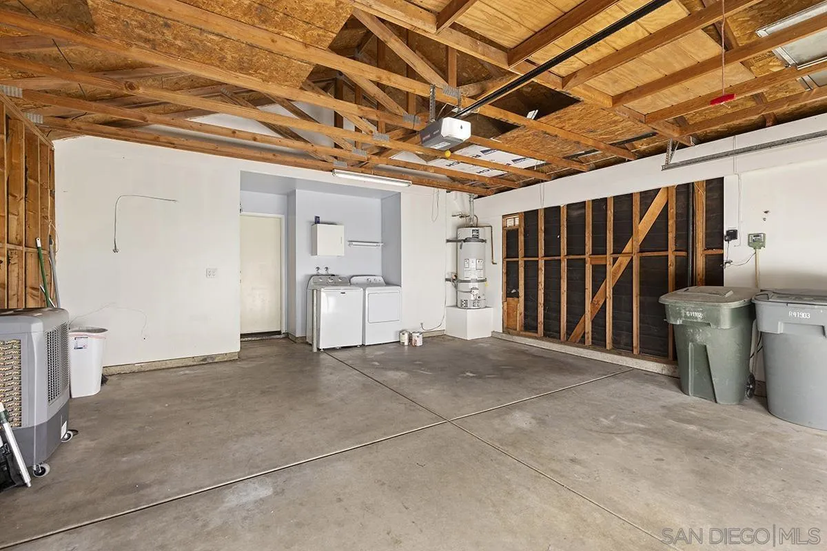 32003 Calle Novelda