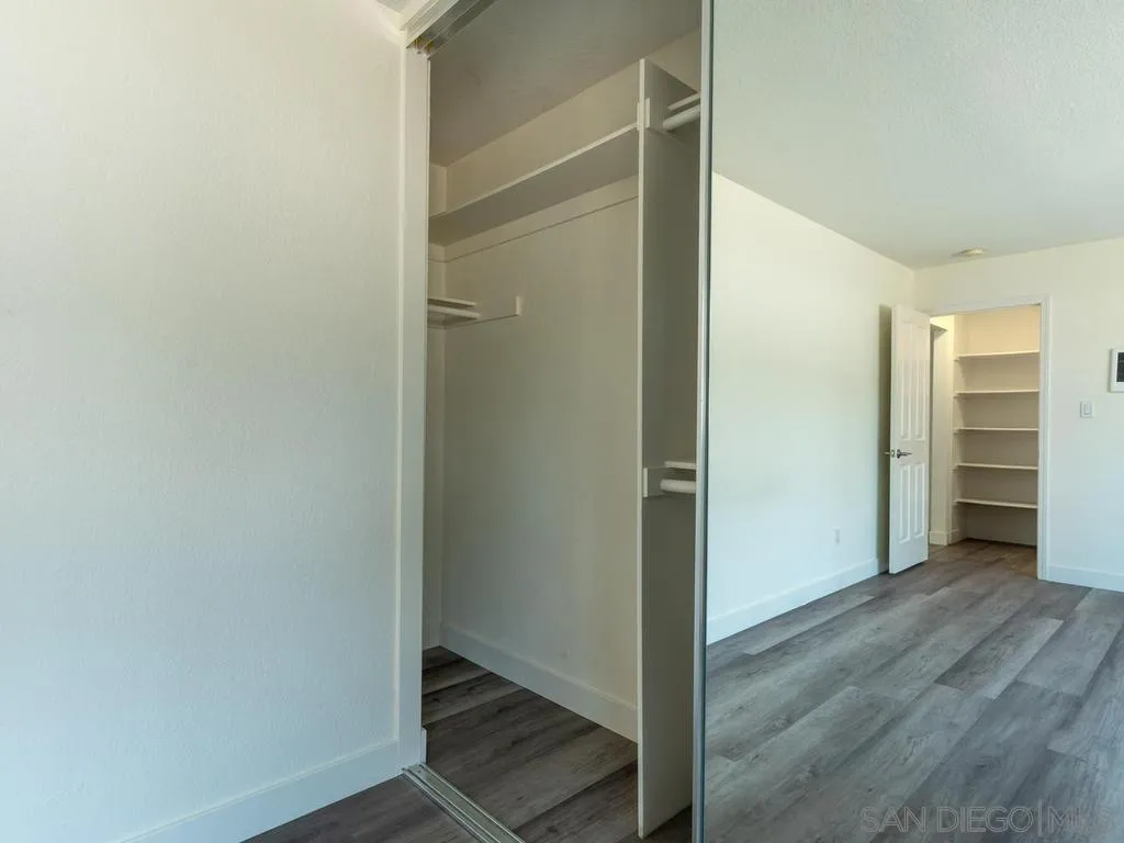 6602 Beadnell Way Unit 4