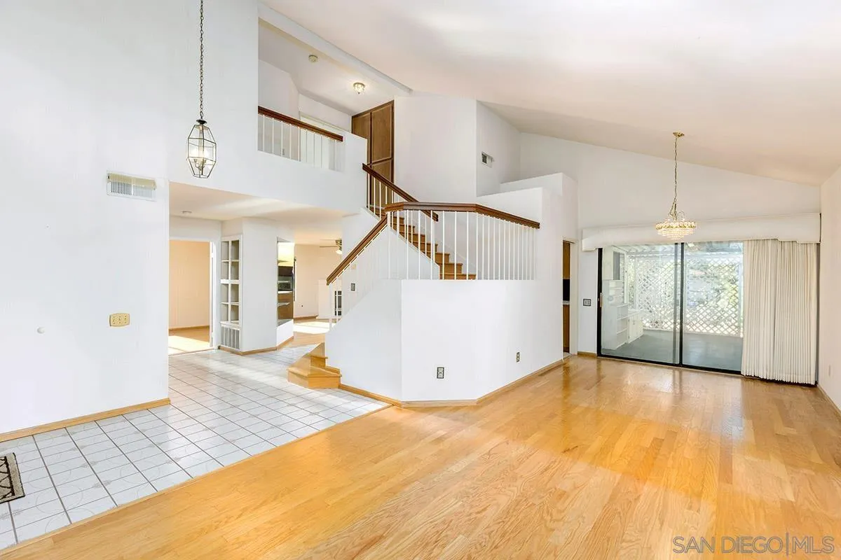 8733 Elford Ct
