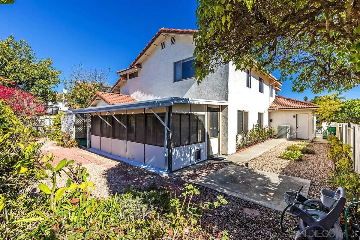 8733 Elford Ct
