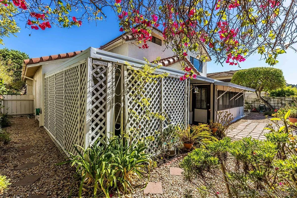 8733 Elford Ct