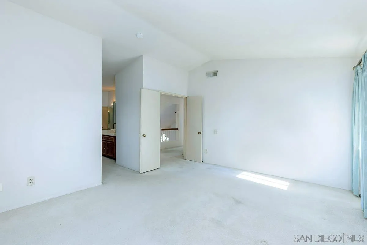 8733 Elford Ct
