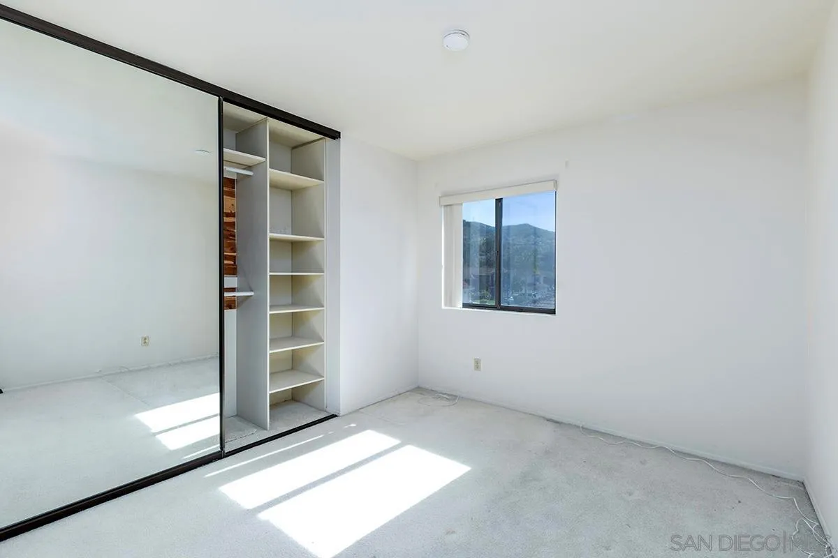 8733 Elford Ct