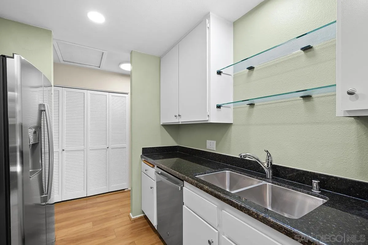 4060 Porte La Paz Unit 37
