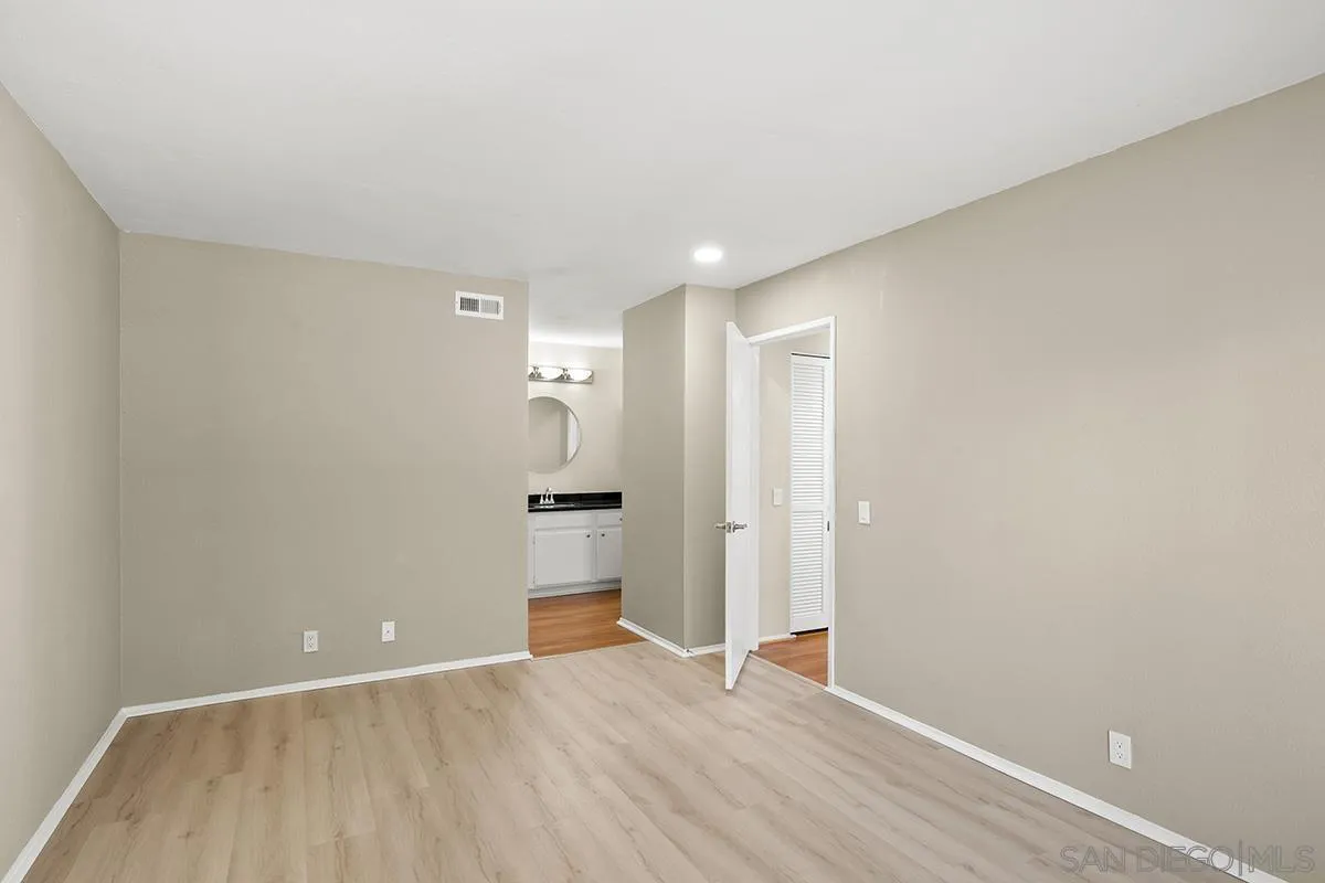 4060 Porte La Paz Unit 37