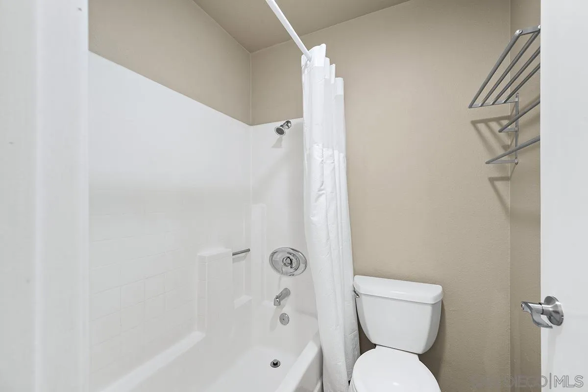 4060 Porte La Paz Unit 37