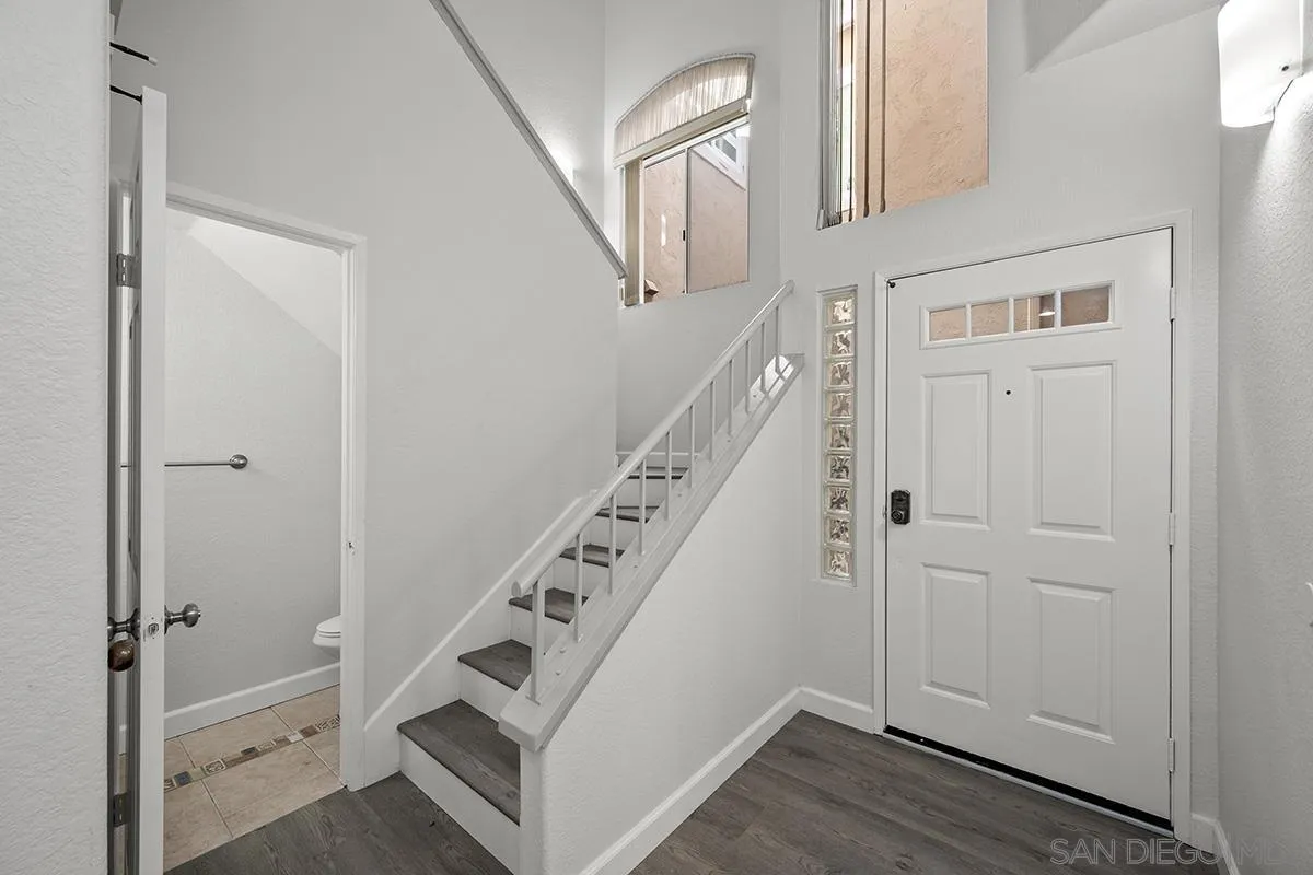 7274 Shoreline Dr Unit 117