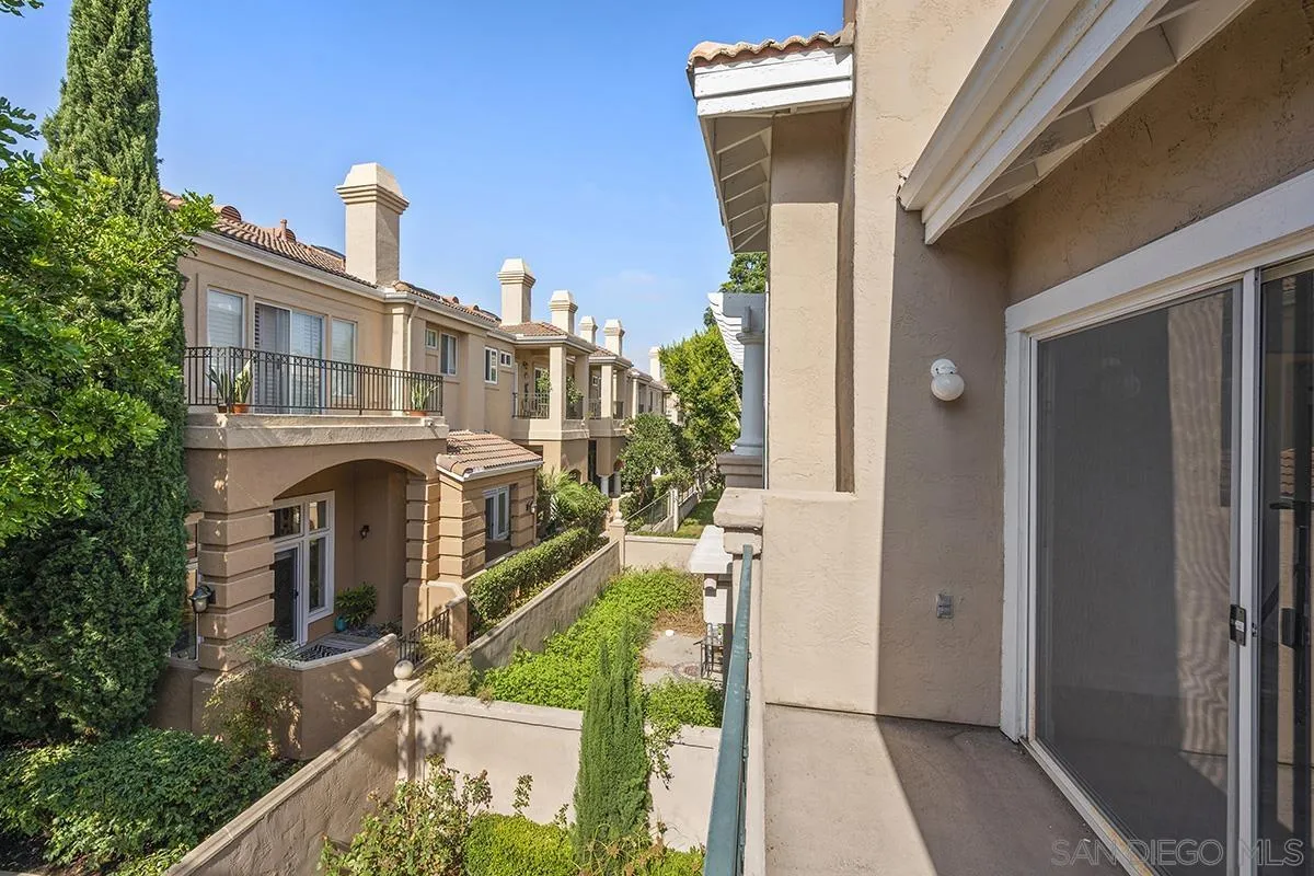 7274 Shoreline Dr Unit 117