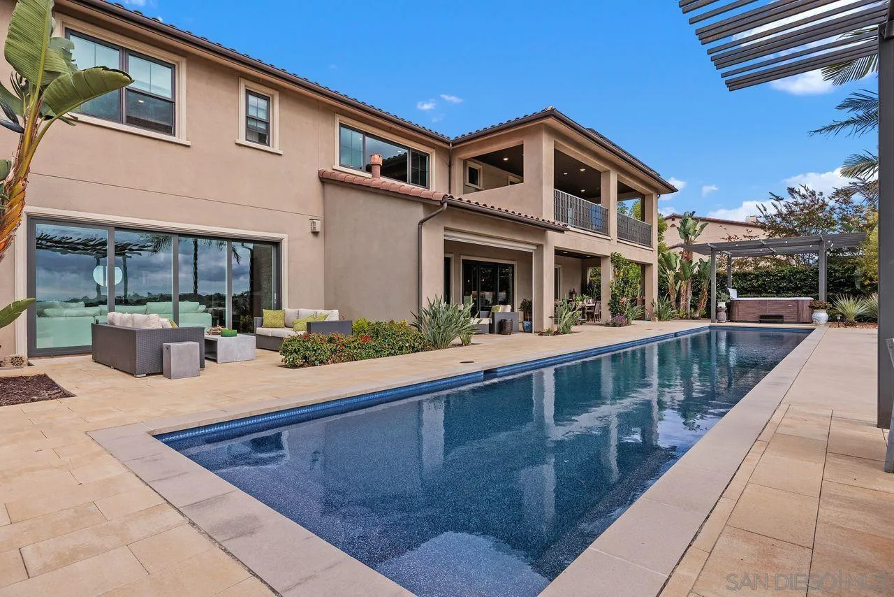 17004 Rendezvous Cir