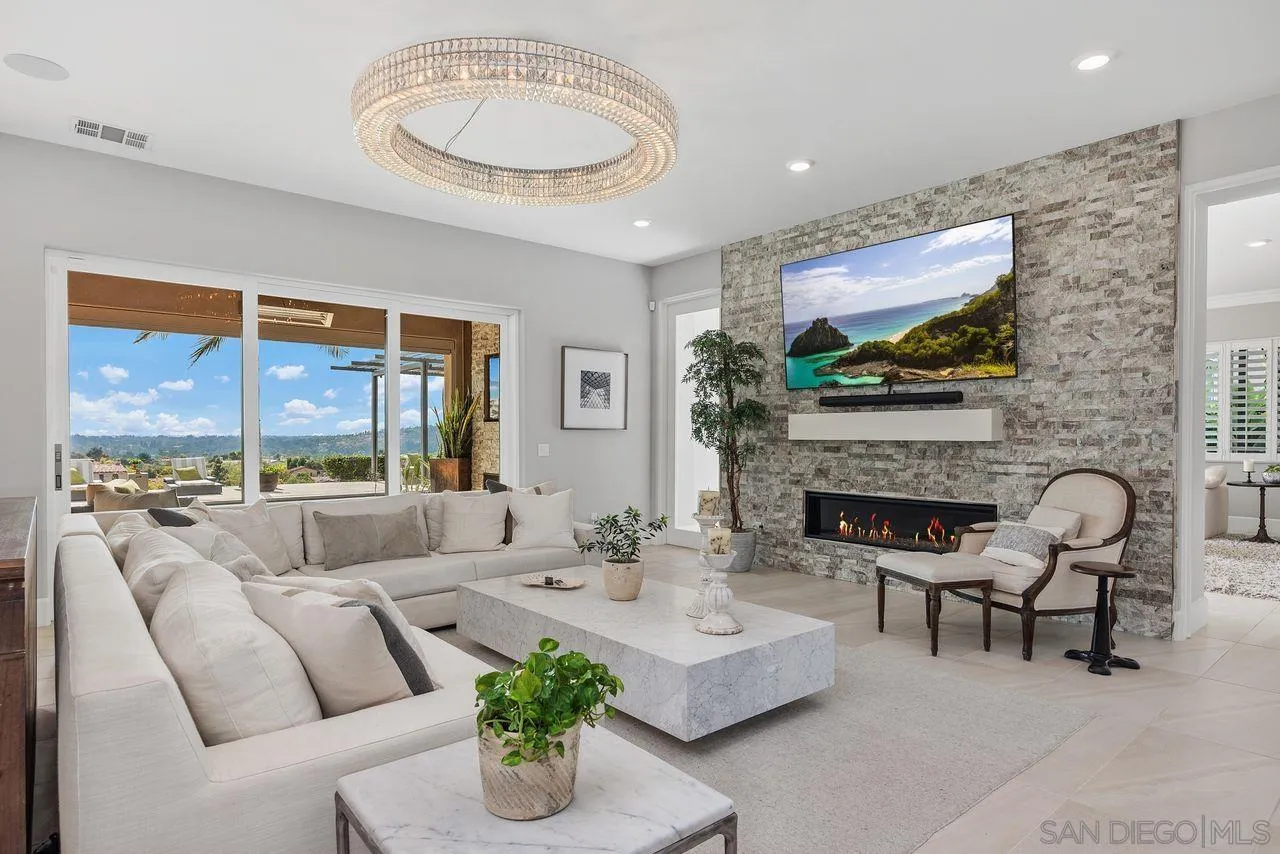 17004 Rendezvous Cir